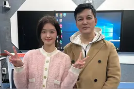 52岁李锐受聘为湖南师大教授，女儿在附中上学，他住在老破小陪读图片