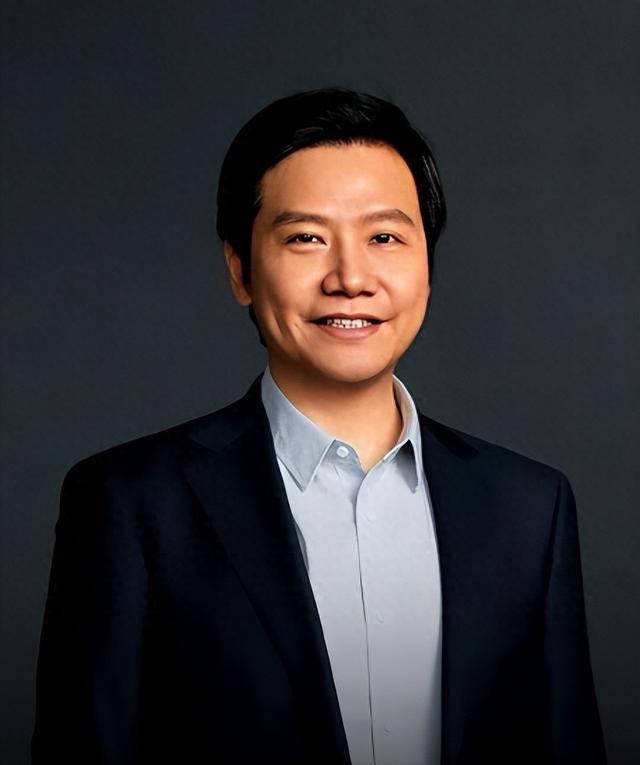 雷军担心的事发生了，王腾垮台留下4大难题，刘强东的话有人信了