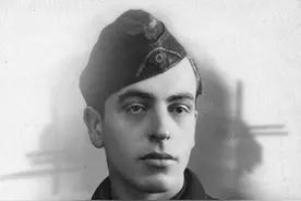 二战德国陆军装甲兵制服徽章详解图片