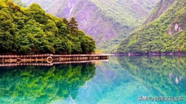 天池映月，白马欢歌，就差一个你！