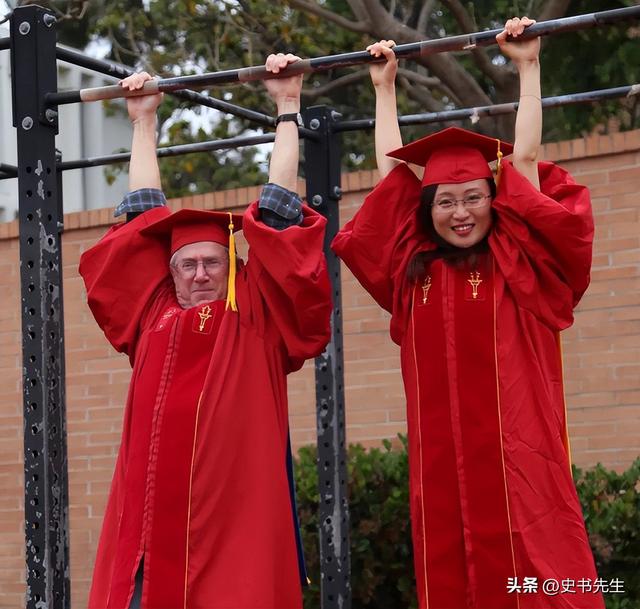 南京大学博导东思嘉去世，年仅33岁，32岁当博导，生前美照曝光