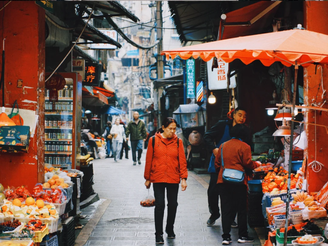 跟着赛事游遵义 │ 红花岗小巷里的宝藏小店，承包你的烟火胃！