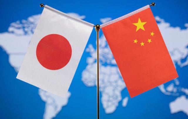 李在明启程离京	，临走前对华改口，一个时代告终，高市忽喊话中国