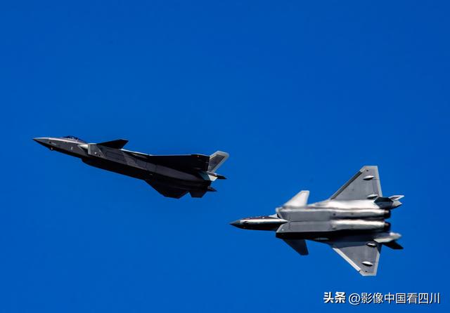 吉林长春：长春航空展上的大国重器