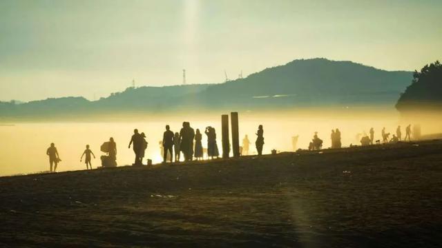 大连这种玩法，《东方时空》探访，全国游客点赞！
