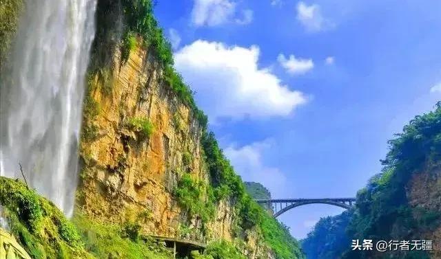 多彩贵州自驾游之黔西南州兴义篇：万峰林与马岭河峡谷的山水交响