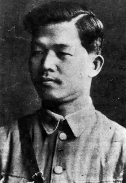 蒋介石曾言：世上只有两人能取代我，除了毛主席，另一人是谁