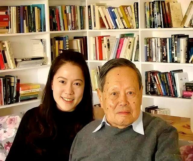 杨振宁去世后，49岁无儿无女的翁帆，还会再婚吗？10年前她已表态
