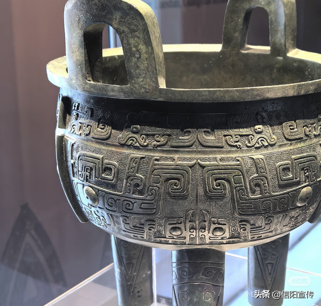 辞家千里，最念是信阳