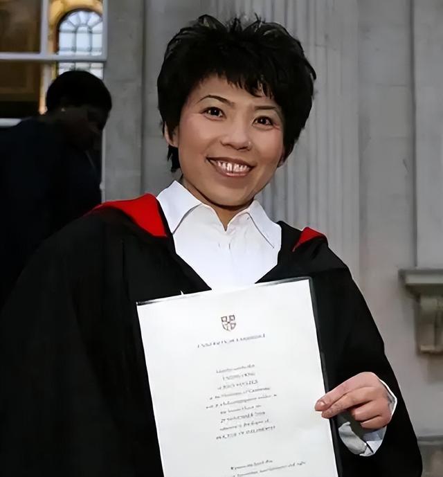 涉贪腐被带走、败光20亿	、移民改国籍，邓亚萍身上的谣言太离谱