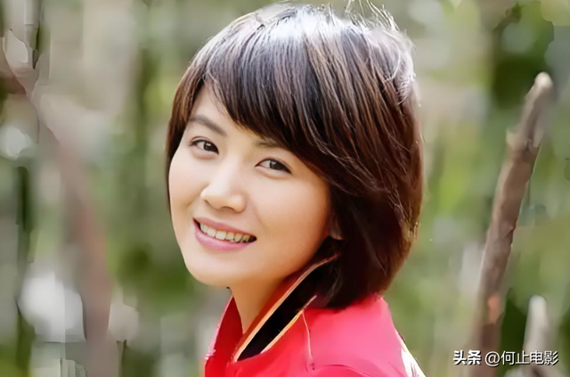 与陈思诚同居三年，王凯迷恋着她，41岁成单亲妈妈的她活成大赢家