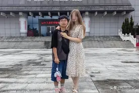 无语！小伙睁眼看世界，找到德国漂亮女友，七夕遭女网友集体咒骂图片