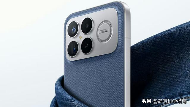 在性能旗舰手机的光环下，藏着难以忽视的配置降级