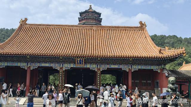 《颐和园三游漫记》