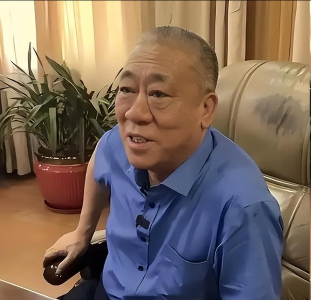 于东来没想到，离过年不到20天，崔培军因一特殊举动再次口碑暴涨