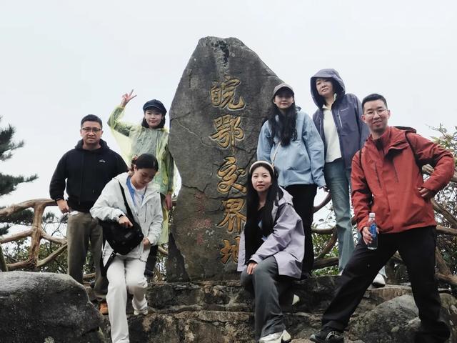 楚尚团建 | 挺进大别山悟初心,重走红军路聚力量