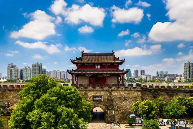 襄阳古城“瘦身”计划是劳民伤财?3万人的迁徙与一座城的重生