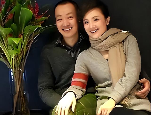 朱媛媛离开8个月后，52岁辛柏青终于传出喜讯，朱媛媛可以放心了!