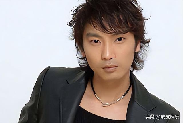 因拒绝给伴舞签名被害到毁容，沦落到卖马桶谋生，如今他过得咋样