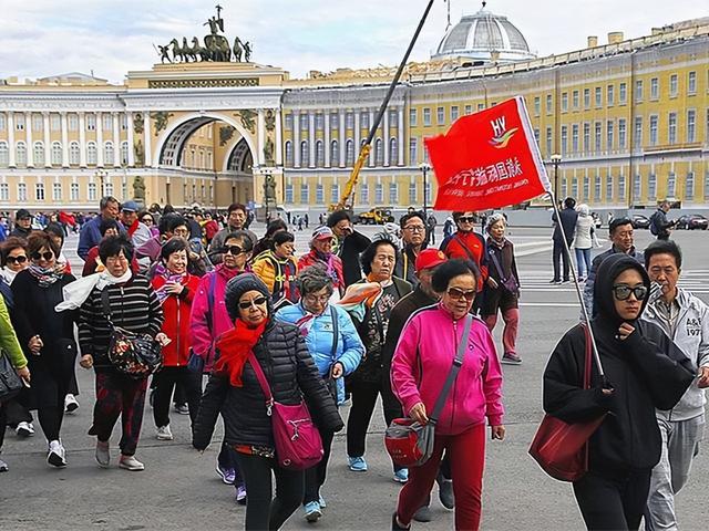 免签一落地！俄罗斯人疯涌进中国，这些城市日进斗金笑到合不拢嘴