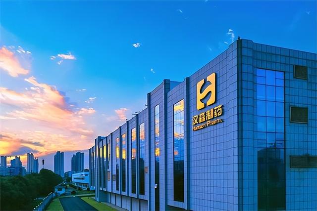 25年百富榜：1410亿女企业家取代娃哈哈宗馥莉，成新女首富！