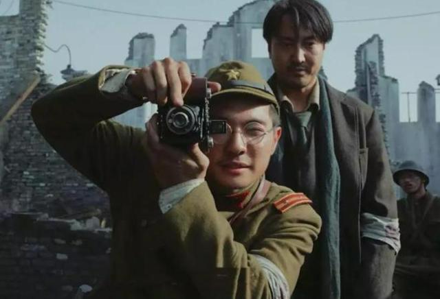 《南京照相馆》上映7天，恶心一幕上演，男子怒斥诋毁，央媒出手