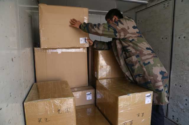 从“双十一”爆单看“头顶经济”的流量密码