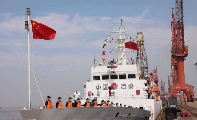 美菲在南海搞“萨马萨马2025”联合军演，中国凭实力淡定