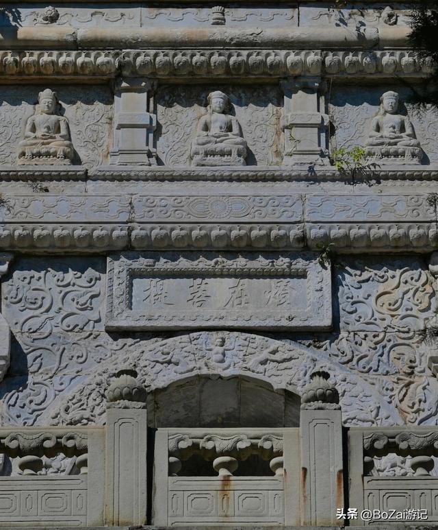 逛十次香山才发现，碧云寺藏金刚塔，机位超绝