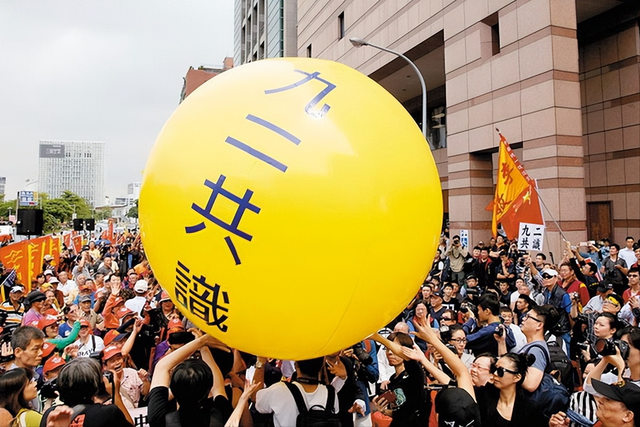 “台湾永远不可能回归中国”！她刚说完没两天，就意外被吊臂砸死