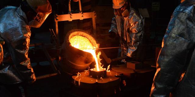 中国突破超纯铁技术！十万吨仅含8公斤杂质，打破美日垄断