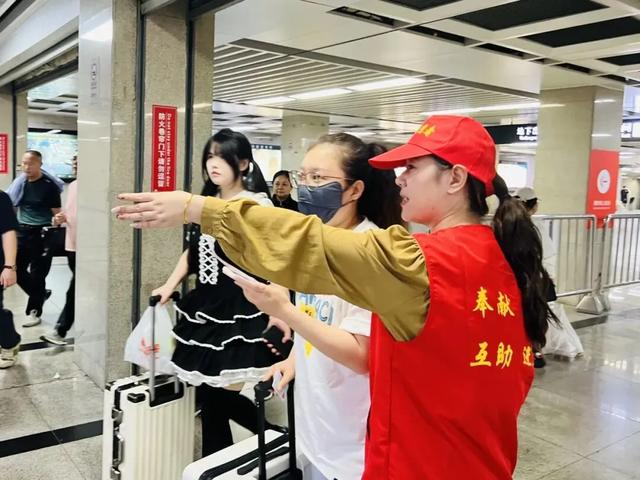 来汉口 逛江汉 | 旅行焦虑“一键清零”！江汉区用细节定义“游客友好”