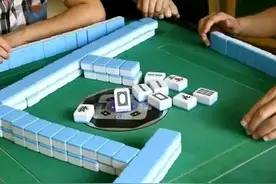 打麻将最愚蠢的行为图片