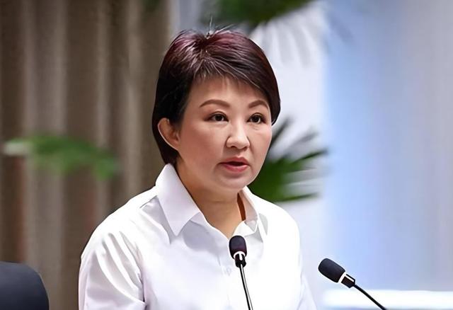 国台办邀请台胞出席阅兵，赖清德进行阻拦，国民党却在阻止郑丽文
