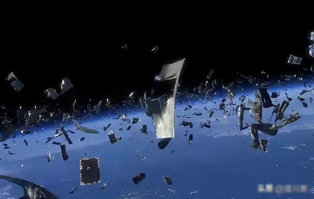 撞击神20“真凶”锁定！仅0.1毫米就威胁生命，该怎么救航天员？