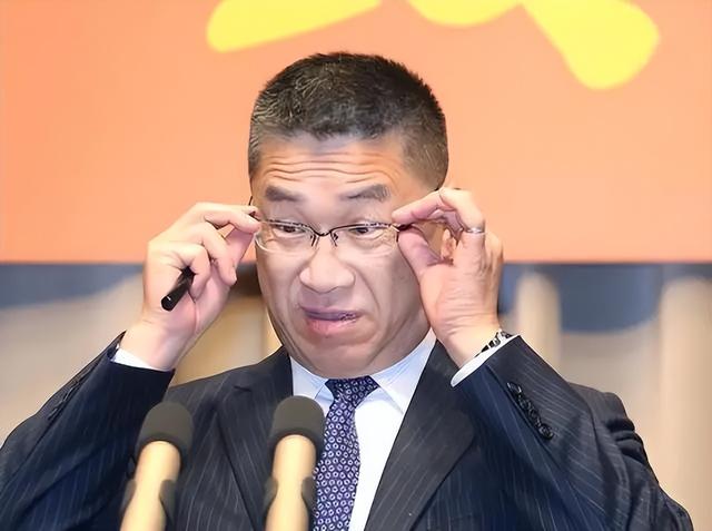 侯汉廷酸徐国勇“厕纸说”