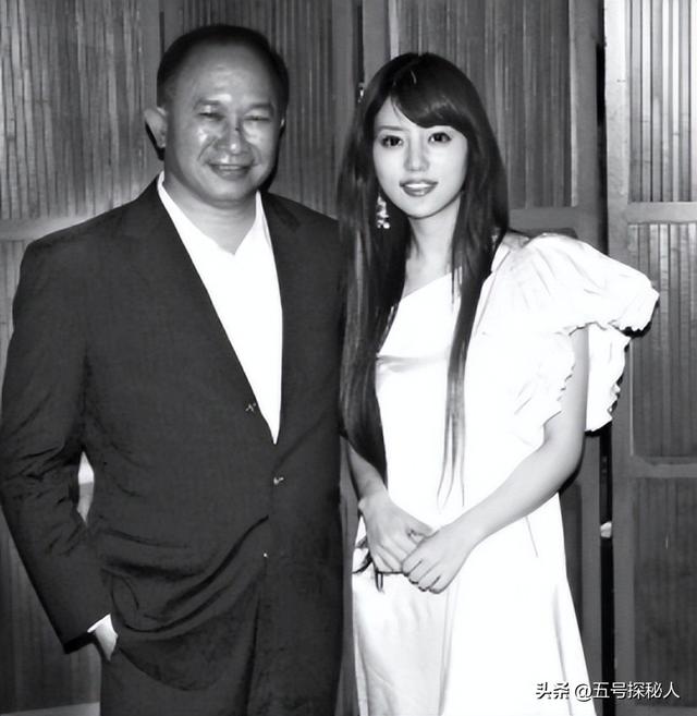 她是隐藏最深的富婆，童颜巨乳躺赚上亿，21岁打败王菲却主动过气