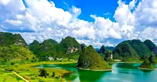 发现一个现象：父母有退休金的家庭	，基本上会有这几种共性