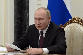 普京下令：俄罗斯向拥有“传统价值观”外国人开放居留权图片