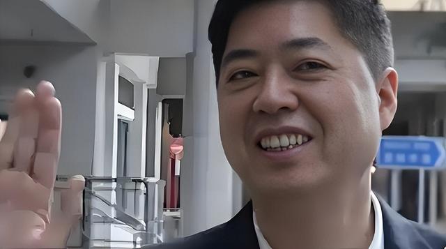 央视最惨女主持，男友判死缓，丈夫惨死狱中，48岁又被释永信牵连