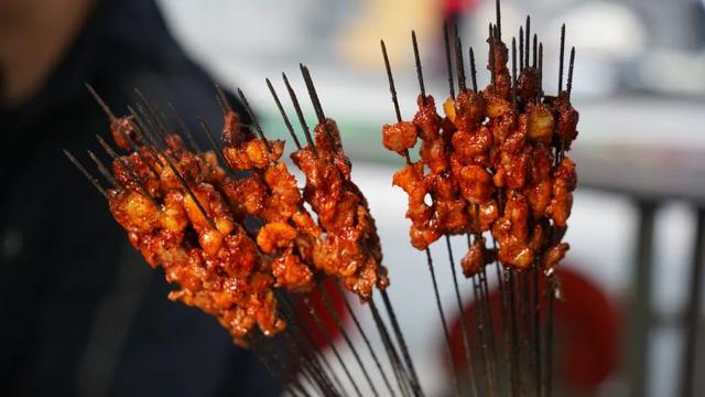 ​国庆在武都，一天吃五顿算多吗？