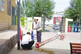 为小区安装健身器材让居民乐享健康生活图片