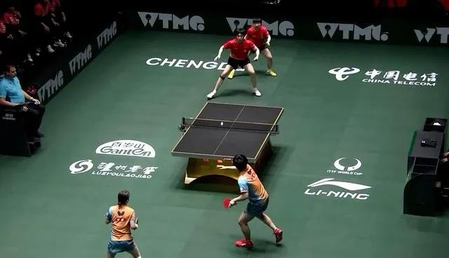 成都的决战之夜,空气中弥漫着紧张与期待。