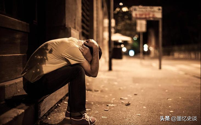 年薪百万，2021年竟跳楼自杀，中国最暴利的产品逼死了90后天才