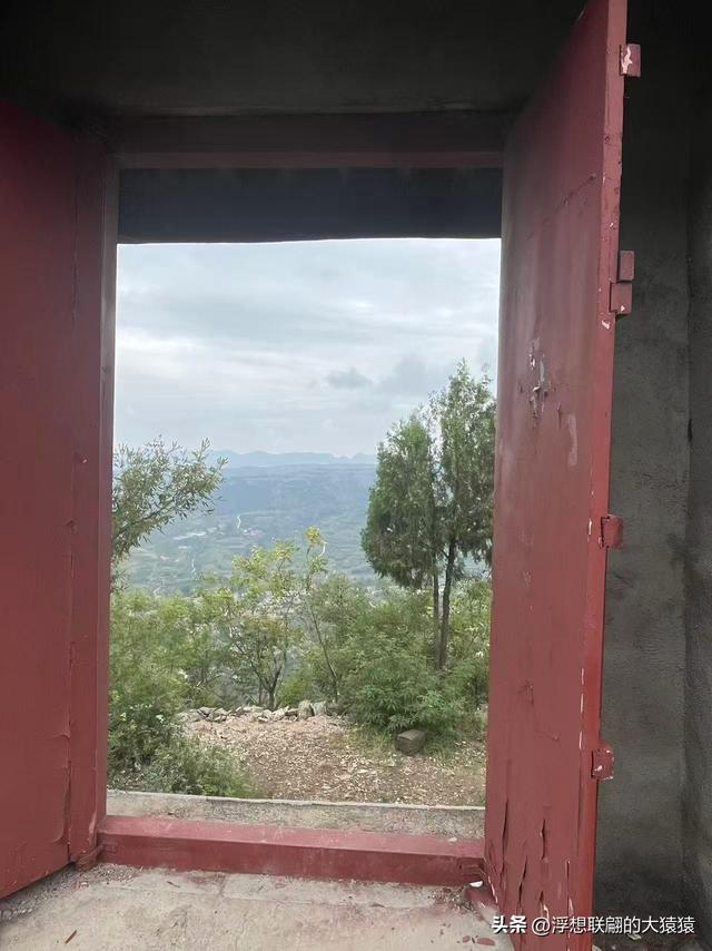 蒙阴七十二崮之一的瞭阳崮，不仅有壮丽风光，还曾有过血雨腥风