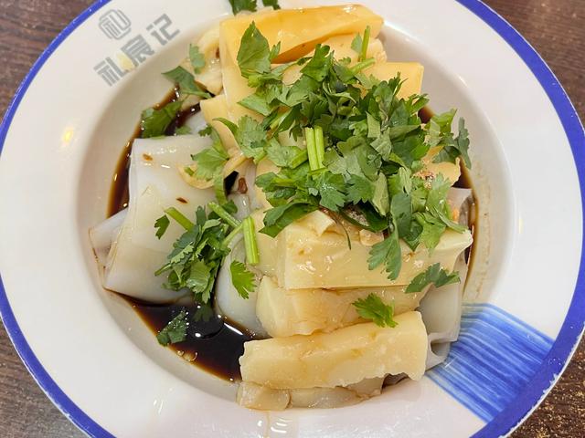 途经春城第四次，逛吃昆明一整天