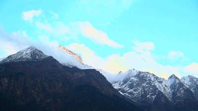 西藏不只有雪山！这片隐秘的江南，是冬季的天然氧吧和避寒仙境。