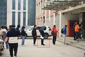 考研生虐猫后续！兰州大学未录取，胡锡进发声。网友曝更多细节！图片