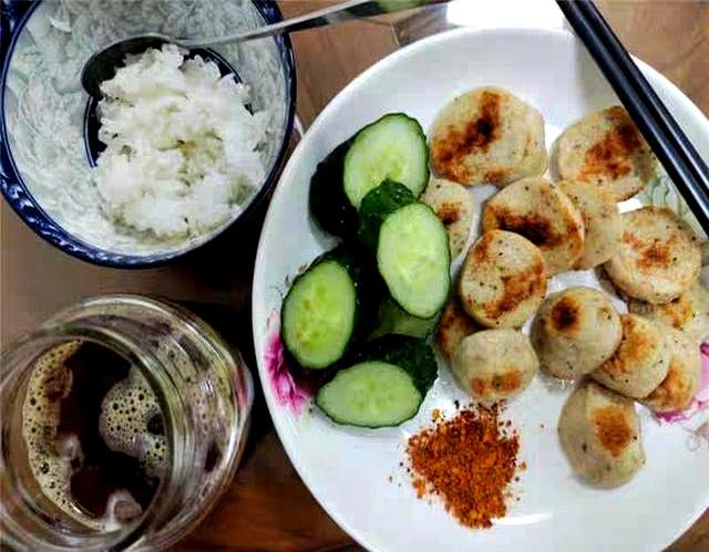 意外发现了“饿两顿定律”，体重从132减到92，掉秤太快了