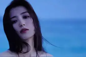 高田里穗：自律塑造完美身材！你顶得住吗？网友：评论区又沦陷了图片